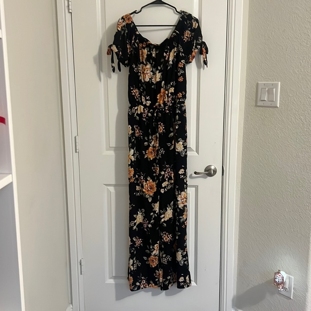 Xhilaration Jumpsuit Medium